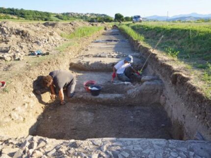 Scavi nell'area archeologica di Suasa
