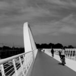 Un ponte... - Foto Simone Secondini