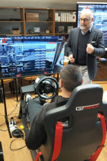 Donazione simulatore di guida all'IIS Corinaldesi Padovano di Arcevia