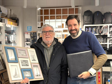 Consegnati da Leonardo Bacoccoli a Francesco Sanò i regali di Zona Immagine