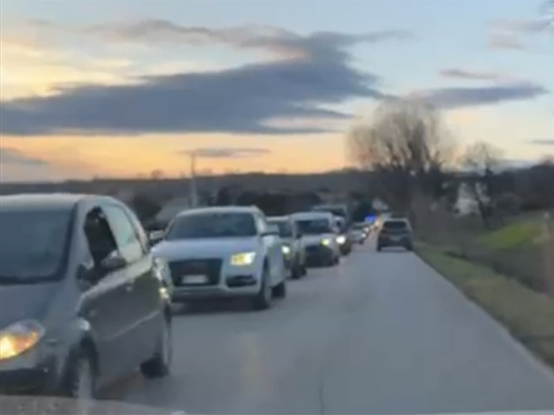 Auto in coda tra Arceviese e Corinaldese