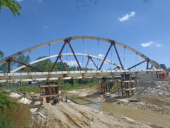 Posa impalcato nuovo ponte del Coppetto