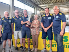 Formazione del Casale premiata dalla Signora Ines