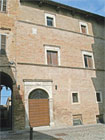 Palazzo De Pocciantibus ad Ostra Vetere