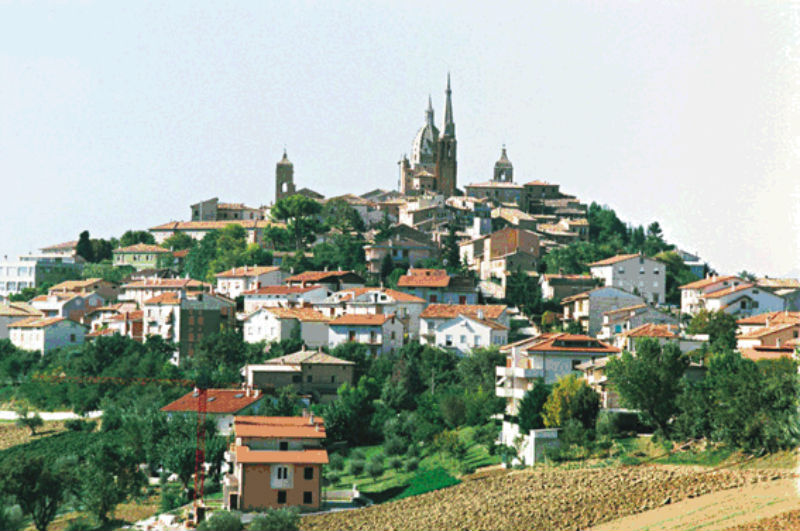Veduta di Ostra Vetere